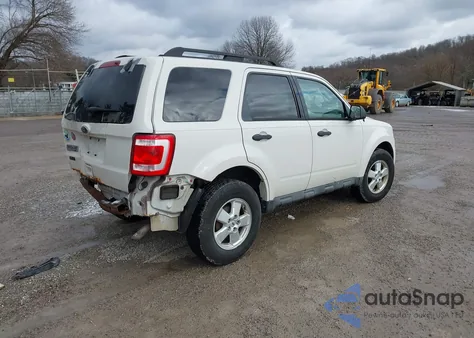 2010 Ford Escape Xlt from USA, damaged, VIN 1FMCU9D72AKC04961